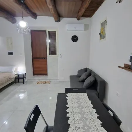 Vincent's House Apartment Naples